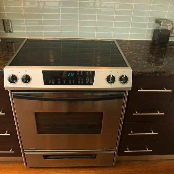 Green Cleaning Tips for Your Glass Stovetop 6 House and Office cleaning services naples fl